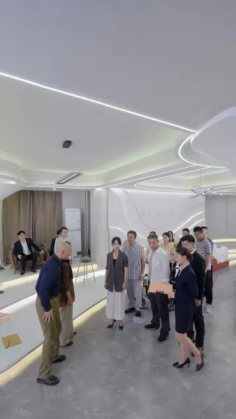 กตัญญูเหนือสายเลือด