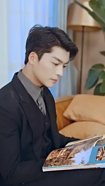 คุณชายม่อผู้แสนเย็นชาและภรรยาแสนรัก