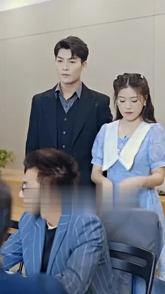 คุณชายม่อผู้แสนเย็นชาและภรรยาแสนรัก