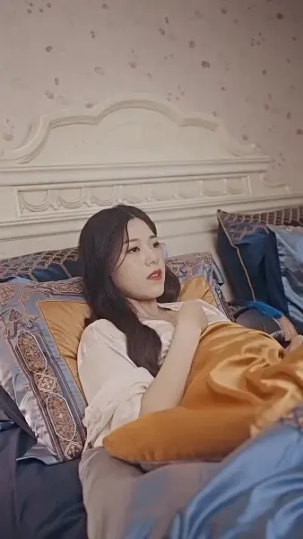 คุณชายม่อผู้แสนเย็นชาและภรรยาแสนรัก