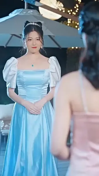 คุณชายม่อผู้แสนเย็นชาและภรรยาแสนรัก