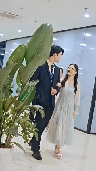 คุณชายม่อผู้แสนเย็นชาและภรรยาแสนรัก