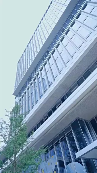 คุณชายม่อผู้แสนเย็นชาและภรรยาแสนรัก