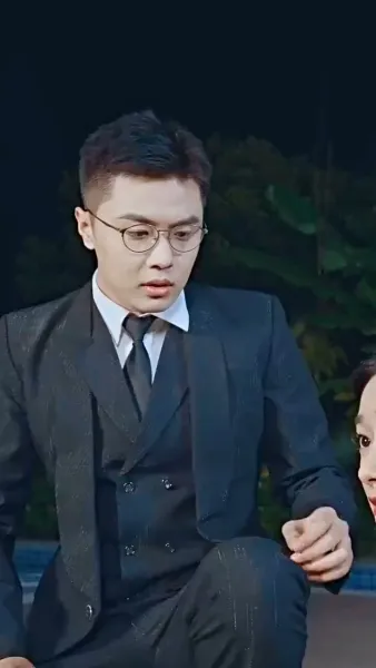 คุณชายม่อผู้แสนเย็นชาและภรรยาแสนรัก