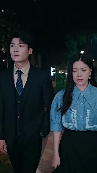 คุณชายม่อผู้แสนเย็นชาและภรรยาแสนรัก