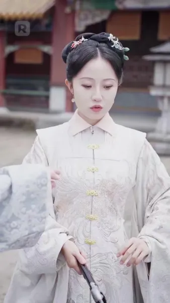 หญิงอ้วนเดินทางข้าวเวลาเพียงเพื่อหาเงิน