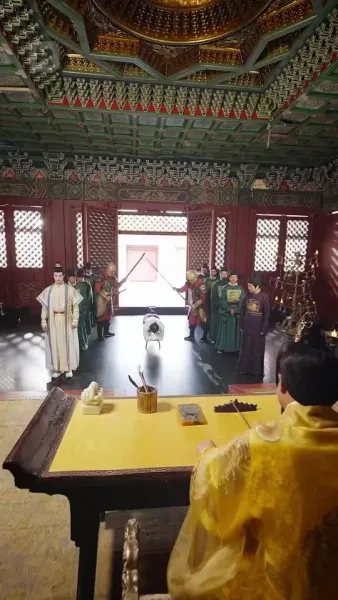 หญิงอ้วนเดินทางข้าวเวลาเพียงเพื่อหาเงิน