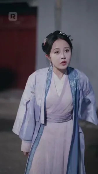 หญิงอ้วนเดินทางข้าวเวลาเพียงเพื่อหาเงิน