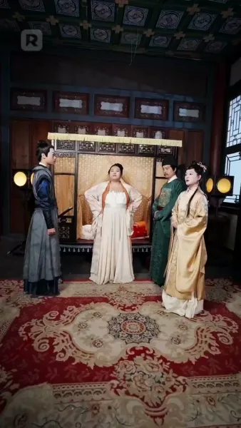 หญิงอ้วนเดินทางข้าวเวลาเพียงเพื่อหาเงิน