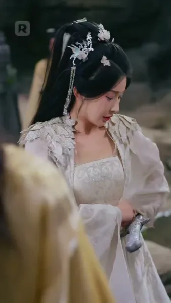 ป่วนรักราชาอสรพิษชีวิตพลิกผัน