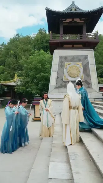 ป่วนรักราชาอสรพิษชีวิตพลิกผัน