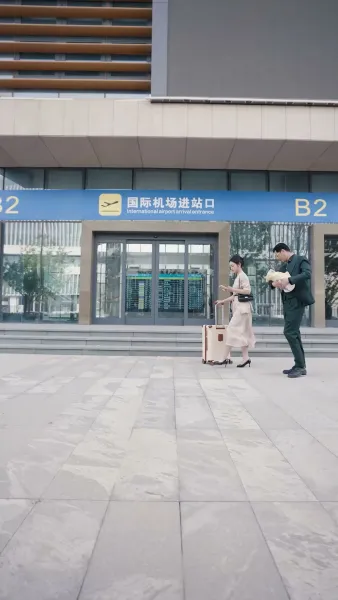 （พากย์ไทย）เห็นค่าในวันที่สาย