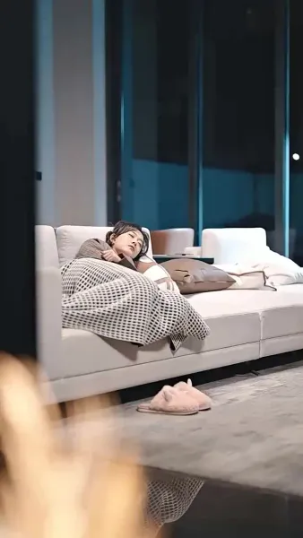 ฉันลาออก หลังแอบกอดลูกเจ้านาย 