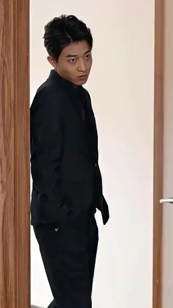 ฉันลาออก หลังแอบกอดลูกเจ้านาย 