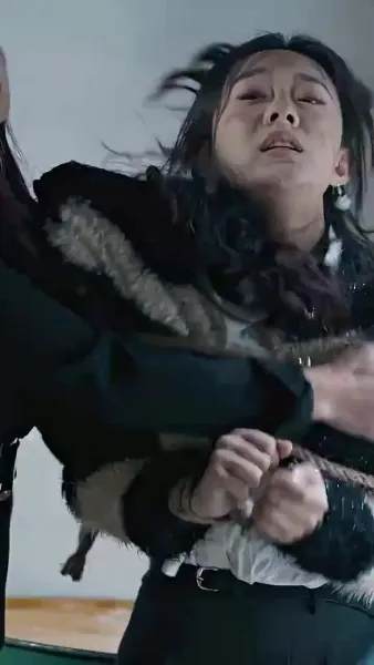 ฉันลาออก หลังแอบกอดลูกเจ้านาย 