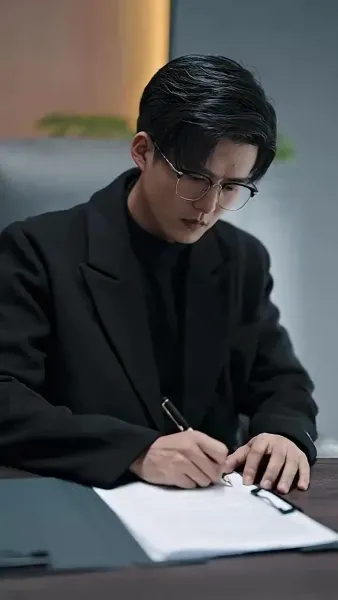 ฉันลาออก หลังแอบกอดลูกเจ้านาย 