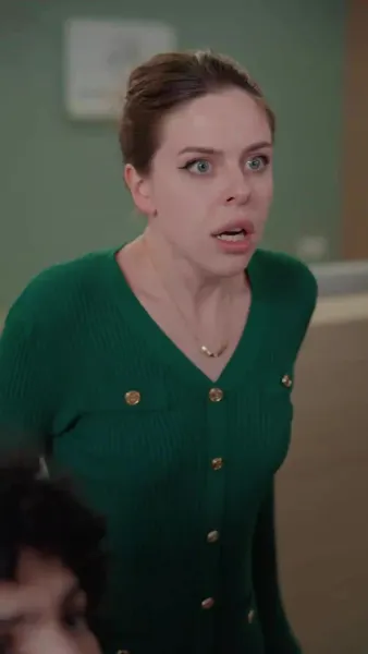 อย่าแหย่ พ่อแม่เศรษฐีผู้พลัดรัก