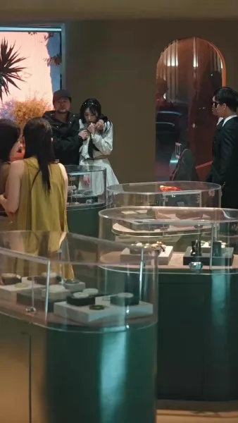 รักสายฟ้าแลบของสองพี่น้อง