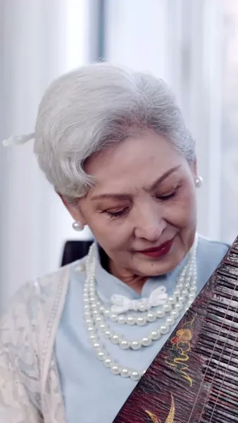 คุณหนูไร้มารยาท กลับมาแล้วจ้า