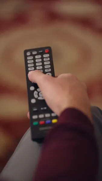 ทายาทสาวใจทรนง[พากย์เสียง]