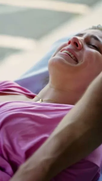 ทายาทสาวใจทรนง[พากย์เสียง]