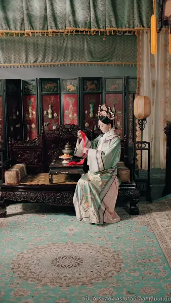 แผนร้ายชิงบัลลังก์หงส์