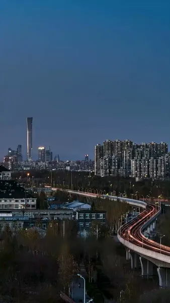 เมื่อรักแรกสายไป แต่รักใหม่มาถึง