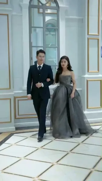 ราชินีฟื้นคืนชีพ