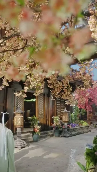 ยอดรักจอมเขมือบแห่งจวนกั๋วกง