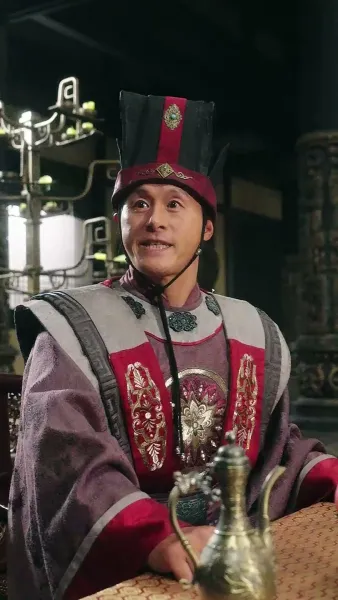 ยอดรักจอมเขมือบแห่งจวนกั๋วกง