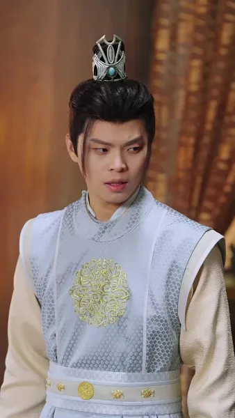 ยอดรักจอมเขมือบแห่งจวนกั๋วกง