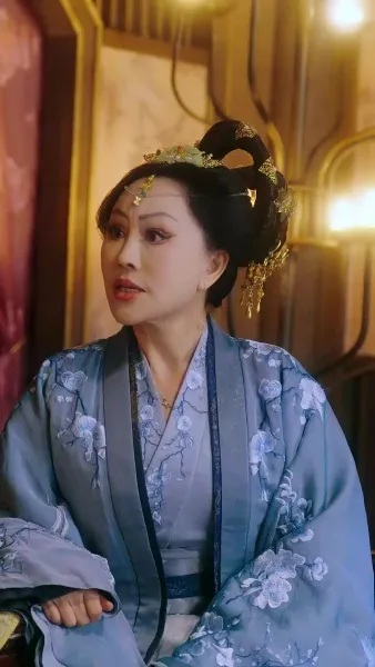 ยอดรักจอมเขมือบแห่งจวนกั๋วกง