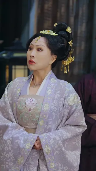 ยอดรักจอมเขมือบแห่งจวนกั๋วกง