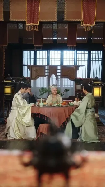 ยอดรักจอมเขมือบแห่งจวนกั๋วกง