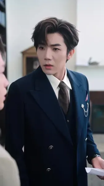 บทกล่อมแห่งความพังทลาย