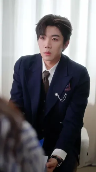 บทกล่อมแห่งความพังทลาย