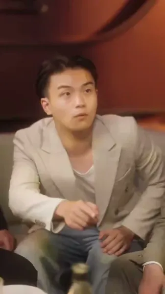 บทกล่อมแห่งความพังทลาย