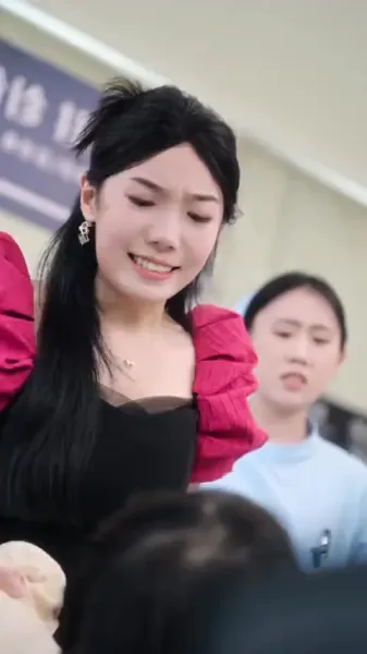 บทกล่อมแห่งความพังทลาย