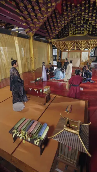 ลิขิตแค้นเหนือบัลลังก์