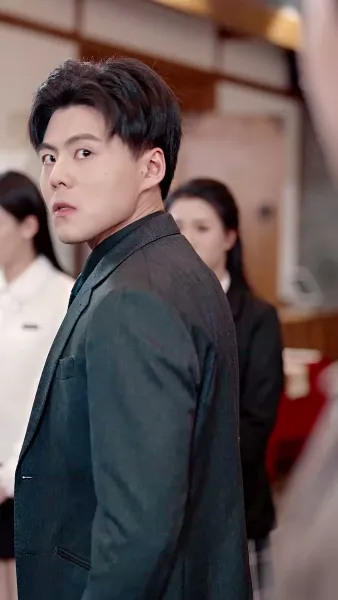 หลังหย่า ผมกลายเป็นหนุ่มทรงเสน่ห์