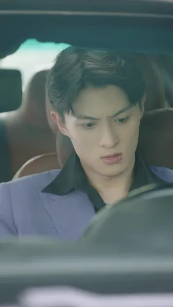 คุณเสิ่นไม่เจอกันนานสบายดีไหม