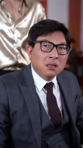 คุณเสิ่นไม่เจอกันนานสบายดีไหม