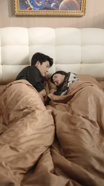 คุณเสิ่นไม่เจอกันนานสบายดีไหม