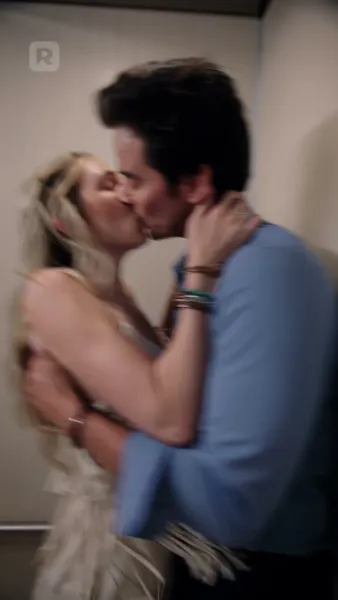 สาวบ้านนอกกับหนุ่มเมืองกรุง