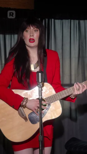 สาวบ้านนอกกับหนุ่มเมืองกรุง