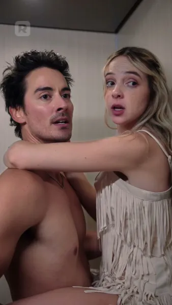 สาวบ้านนอกกับหนุ่มเมืองกรุง