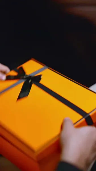 โลกบังเอิญเหวี่ยงรักมาให้