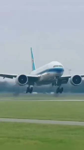 เจ็ดปีแห่งสายลมและความเสียใจ