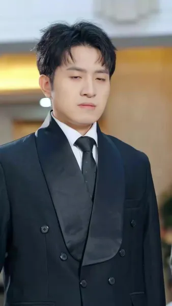 บาดแผลใต้แสงขาว