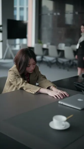 คุณนายใช้ปากอาถรรพ์จีบรัก